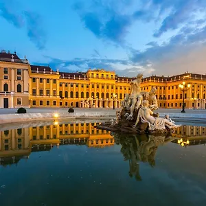 Luxe View Schoenbrunn Apartment