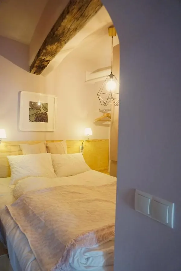 Maris Studio-Apartment Viena